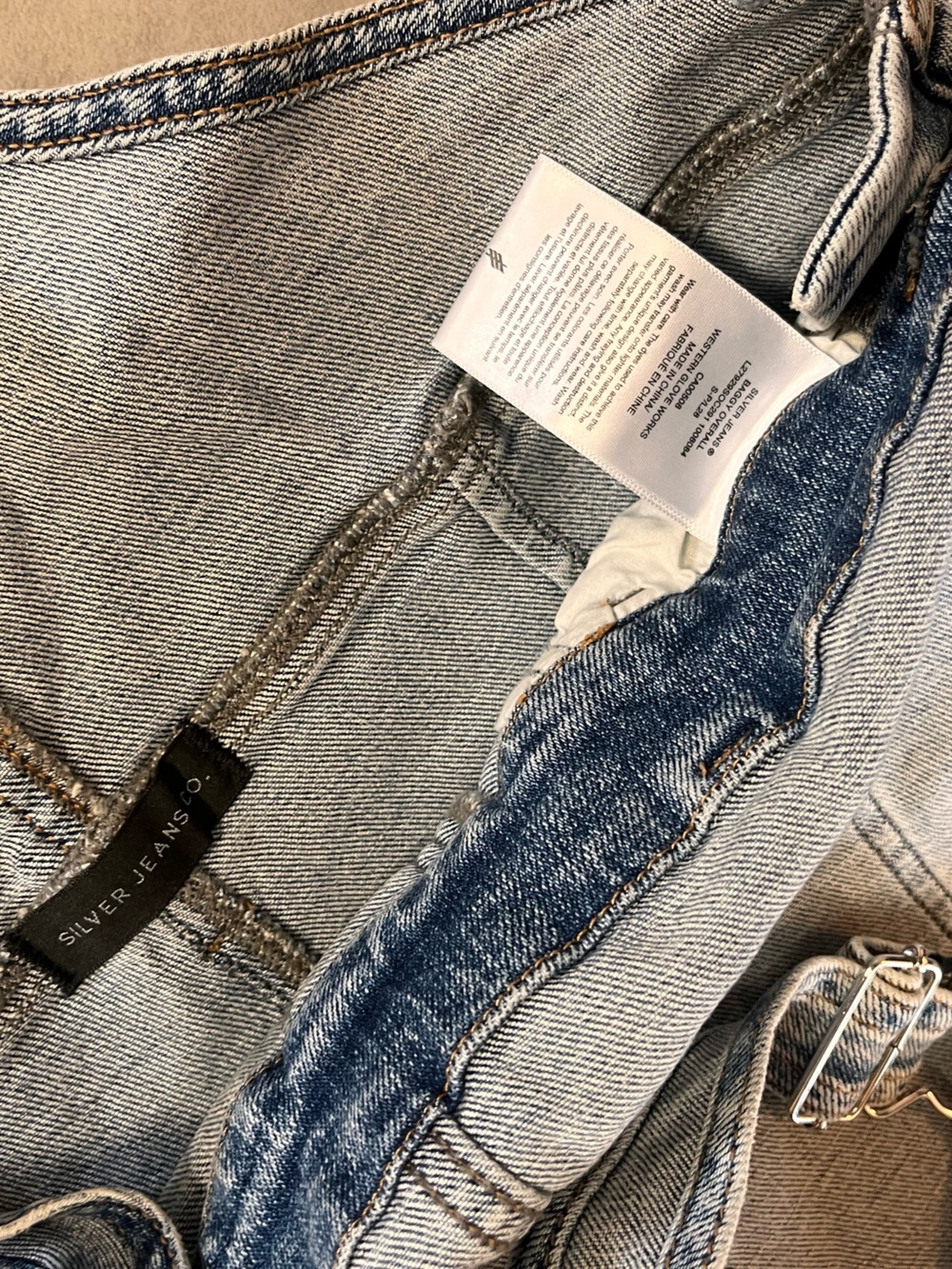 New SILVER overalls. Baggy. Straight Leg. Small or 28. Mid stretch. Tags on. - Picture 6 of 12